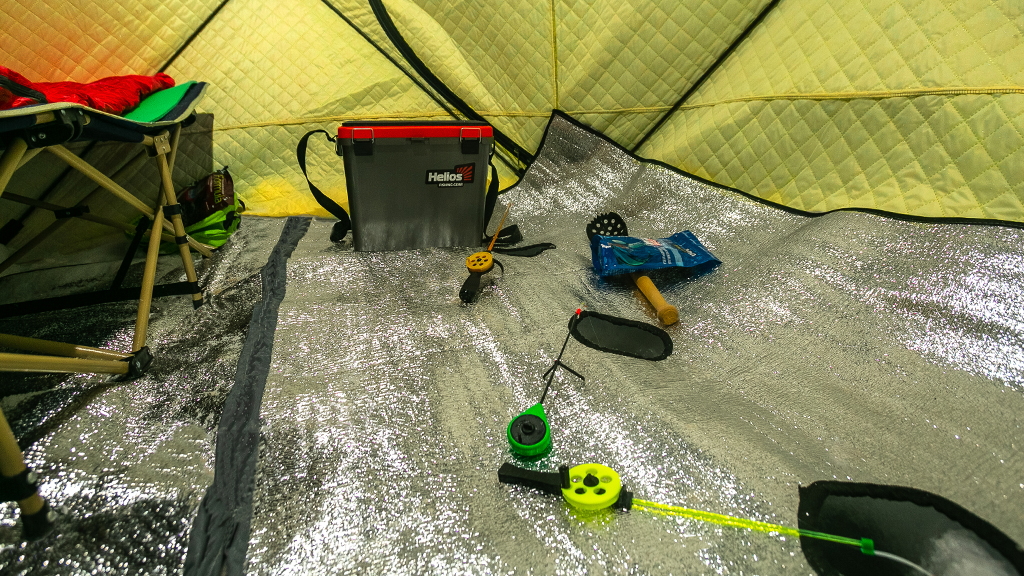 Как обустроить зимнюю палатку для рыбалки без коммерческих целей