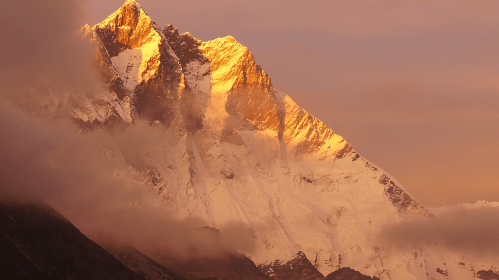 Самые сложные и опасные горы мира – топ 15