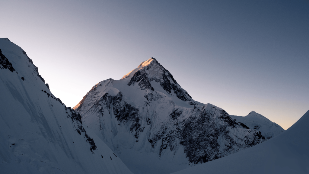 Самые сложные и опасные горы мира – топ 15